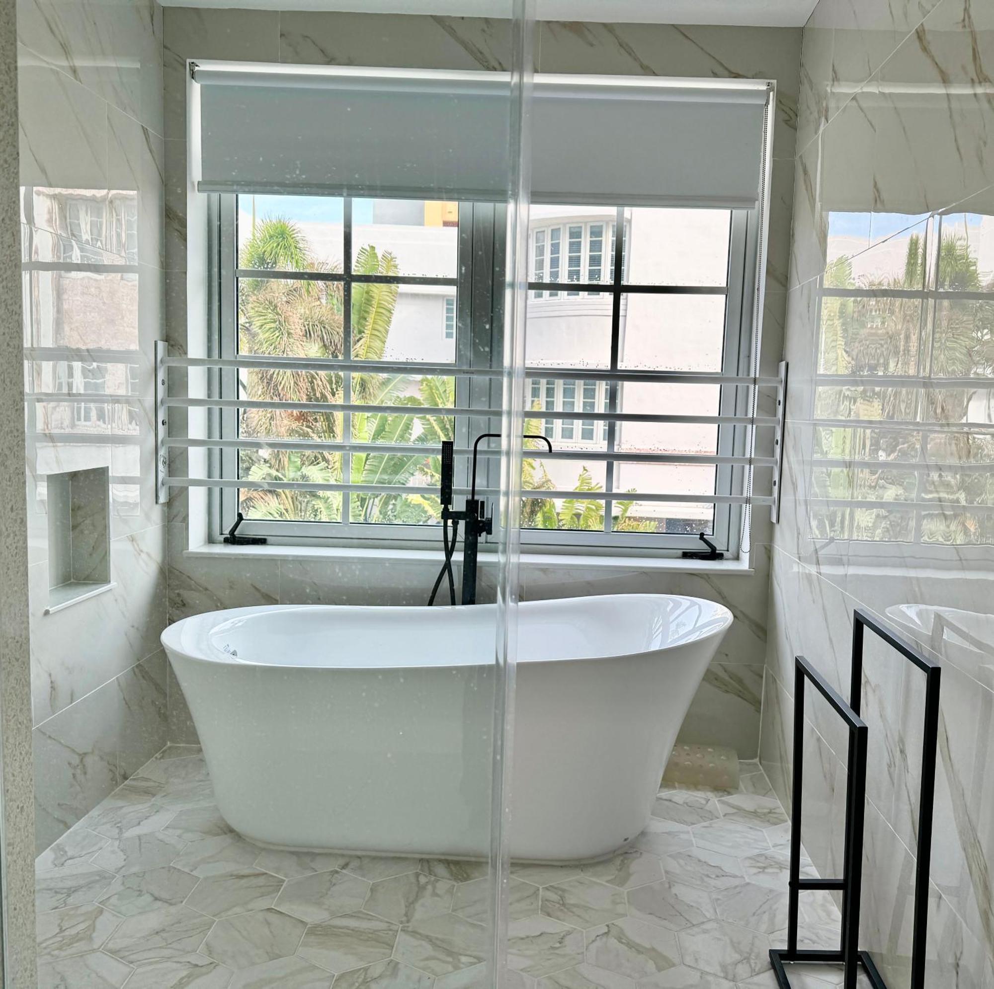 Carlyle Hotel Ocean Dr South Beach 2 Bedroom Luxury Apartment 마이애미 비치 외부 사진